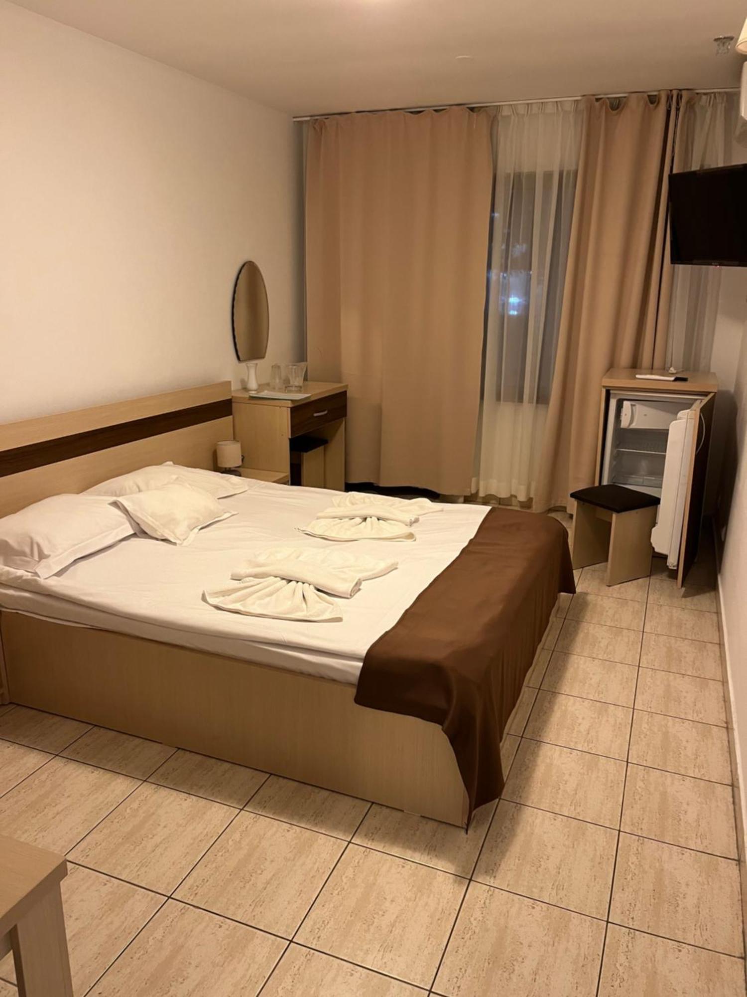 Hotel Selena Boutique Neptun Exterior photo